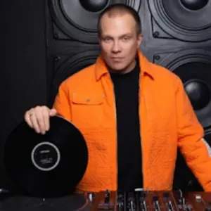 DJ Groove. Вечеринка в честь дня рождения DJ Грува Урбан~Б.Новодмитровская, 36, стр. 24, дизайн-завод «Флакон»