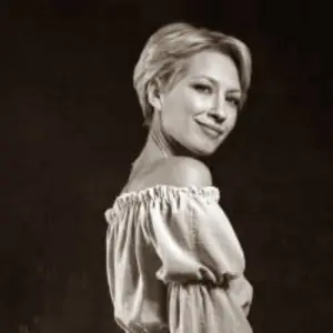 Екатерина Новосёлова. Несколько историй любви КДК «Большевик»~Ленинградский просп., 15