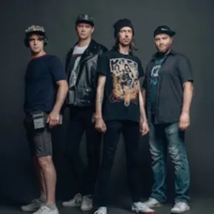 Группа «Не менее пяти оборотов» Клуб «Punk Fiction»
