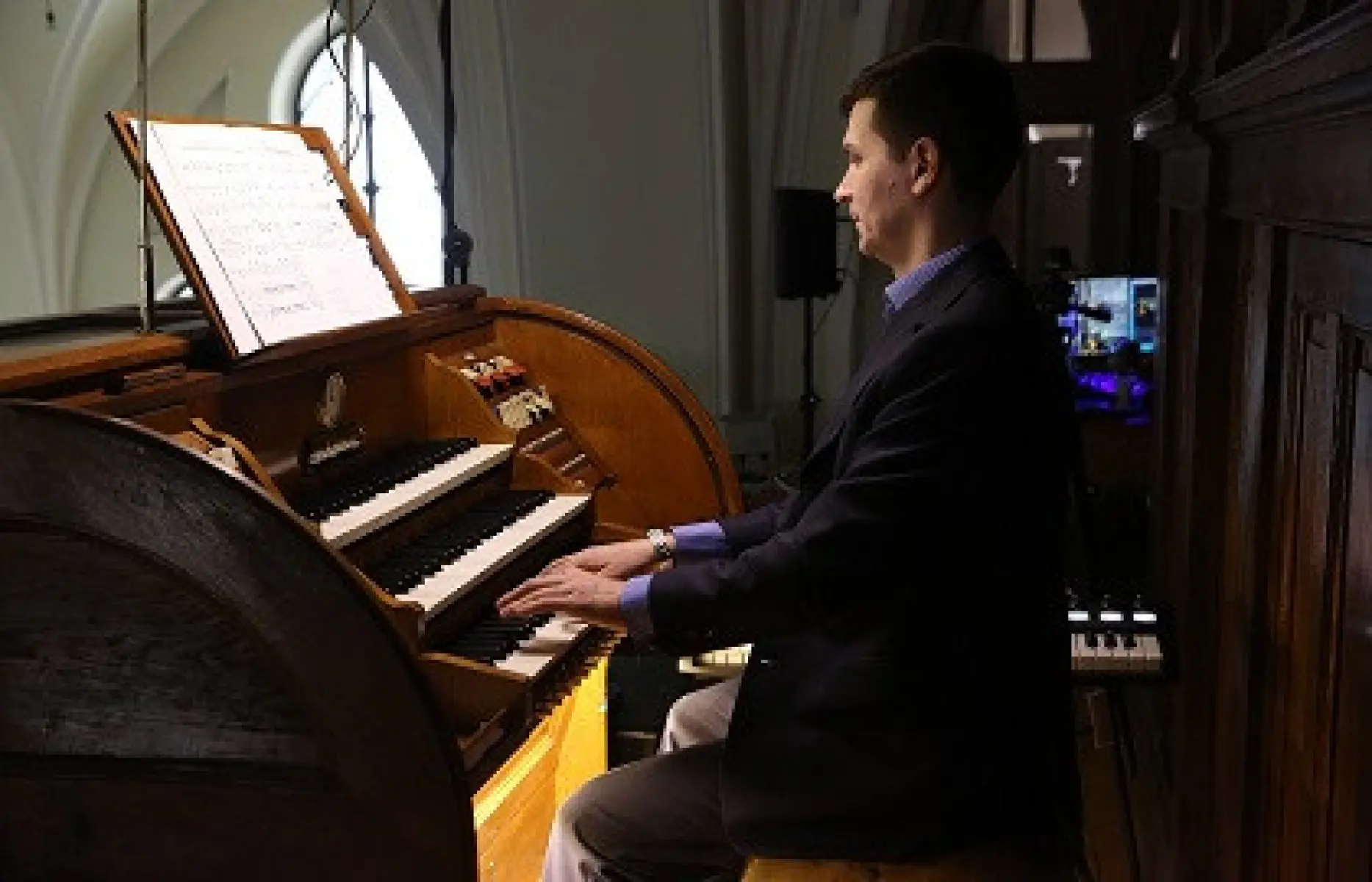image 0