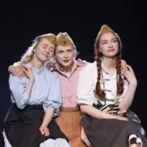 Они все-таки были девчонками Школа драматического искусства