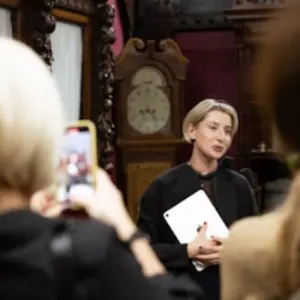 От «Дневного наслаждения» мадам де Помпадур к «ученому» кабинету Марии Складовской-Кюри Антикварный салон «Alter Ego Home»