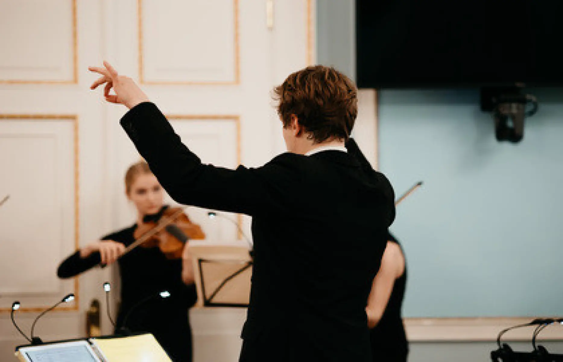 image 0