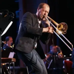 Сергей Долженков & New Blood Big Band Джаз-клуб Игоря Бутмана в Москве~В.Радищевская, 21, в здании Театра на Таганке