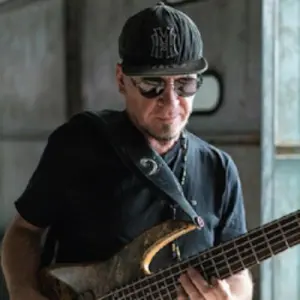 Сергей Гурбелошвили (США) и Groove Factory Эссе~Пятницкая, 27, стр. 3а
