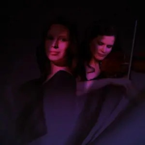 Шёлк и шёпот. Чувственные чтения Hidden Bar