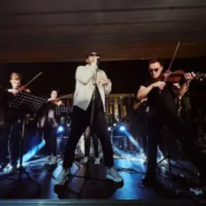 Симфонические русские рок хиты на теплой крыше. Imperialis Orchestra Крым Terrace Moscow~Болотная наб., 3, стр. 1, арт-кластер «Красный Октябрь»