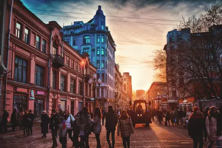 Старый Арбат - прогулка по русскому Монмартру Москва, площадь Арбатские Ворота, Часовенный столп