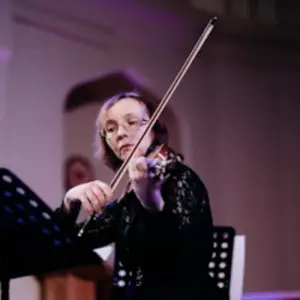 В пещере горного короля Дарвиновский музей~Вавилова, 57