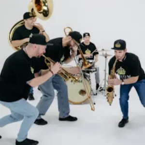 Вся мощь духовых инструментов от Boom Brass Band! Дом винтажной музыки